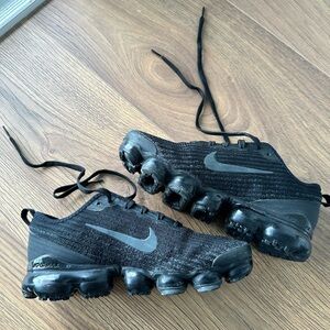 Nike Air VaporMax Flyknit 3.0 Triple Black Shoes, Universal Fit Men, Women, Kids